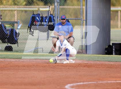 Thumbnail 2 in Moore @ Mustang photogallery.