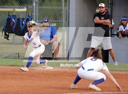 Thumbnail 3 in Moore @ Mustang photogallery.