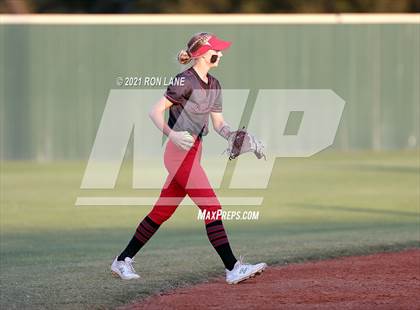 Thumbnail 2 in Moore @ Mustang photogallery.