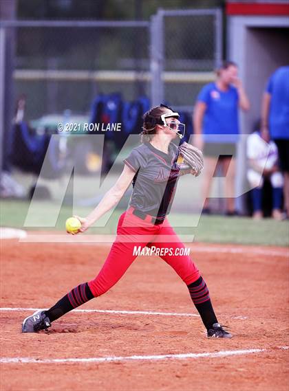 Thumbnail 2 in Moore @ Mustang photogallery.