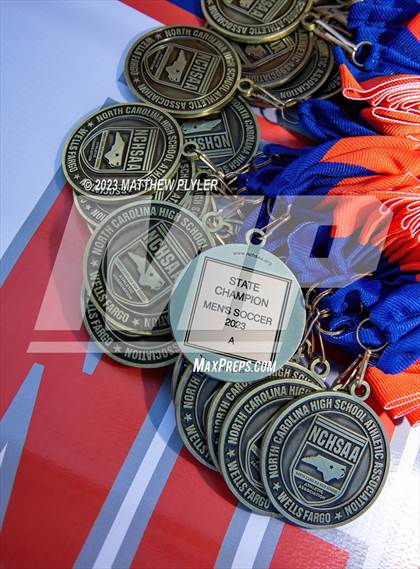Thumbnail 1 in Hobbton vs Gray Stone Day (NCHSAA 1A Final - Awards) photogallery.