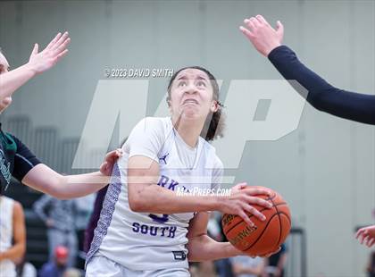 Thumbnail 1 in Staley vs. Park Hill South (MSHSAA Class 6 District 8 Championship) photogallery.