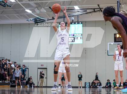 Thumbnail 1 in Staley vs. Park Hill South (MSHSAA Class 6 District 8 Championship) photogallery.