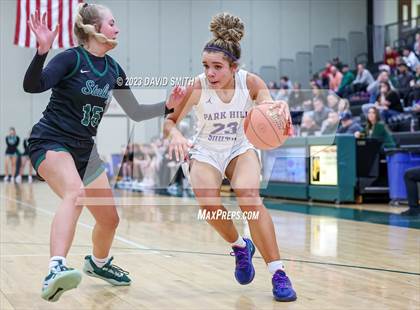 Thumbnail 3 in Staley vs. Park Hill South (MSHSAA Class 6 District 8 Championship) photogallery.