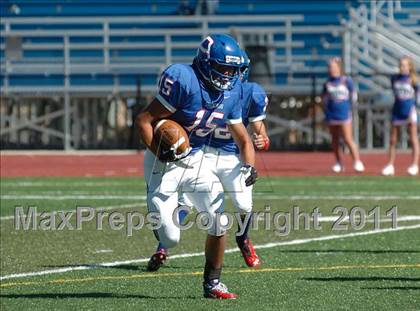 Thumbnail 3 in Haddam-Killingworth @ Coginchaug photogallery.