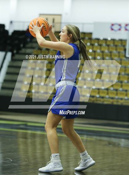 Thumbnail 1 in Greenbrier vs. Lake Hamilton (AAA 5A First Round Playoff) photogallery.