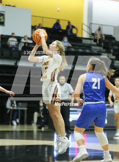 Thumbnail 3 in Greenbrier vs. Lake Hamilton (AAA 5A First Round Playoff) photogallery.