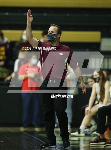 Thumbnail 2 in Greenbrier vs. Lake Hamilton (AAA 5A First Round Playoff) photogallery.