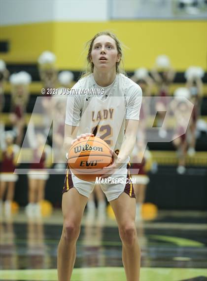 Thumbnail 1 in Greenbrier vs. Lake Hamilton (AAA 5A First Round Playoff) photogallery.