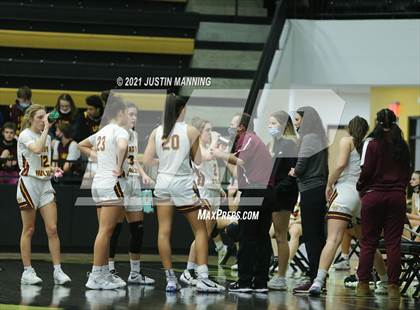 Thumbnail 2 in Greenbrier vs. Lake Hamilton (AAA 5A First Round Playoff) photogallery.