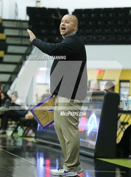 Thumbnail 3 in Greenbrier vs. Lake Hamilton (AAA 5A First Round Playoff) photogallery.