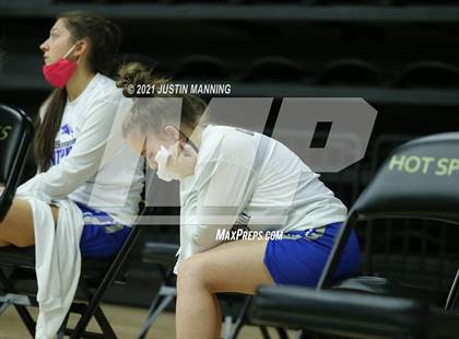 Thumbnail 1 in Greenbrier vs. Lake Hamilton (AAA 5A First Round Playoff) photogallery.