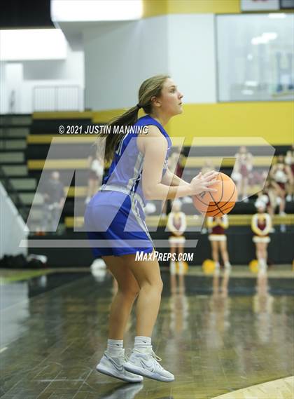 Thumbnail 1 in Greenbrier vs. Lake Hamilton (AAA 5A First Round Playoff) photogallery.