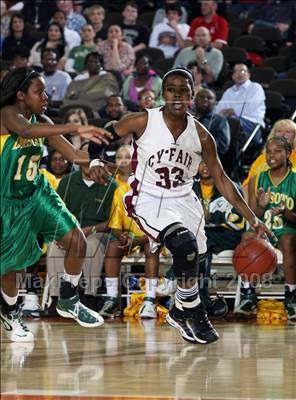 Thumbnail 2 in De Soto vs. Cy-Fair (UIL 5A Final) photogallery.