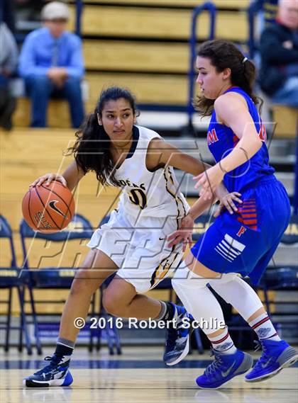 Thumbnail 3 in Folsom vs. River City (Trojan Toss-Up) photogallery.