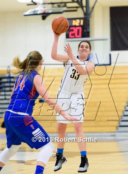 Thumbnail 1 in Folsom vs. River City (Trojan Toss-Up) photogallery.