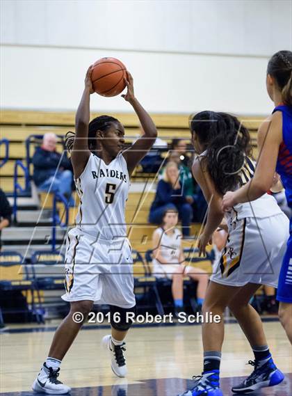 Thumbnail 2 in Folsom vs. River City (Trojan Toss-Up) photogallery.