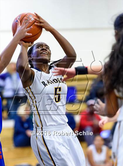 Thumbnail 3 in Folsom vs. River City (Trojan Toss-Up) photogallery.