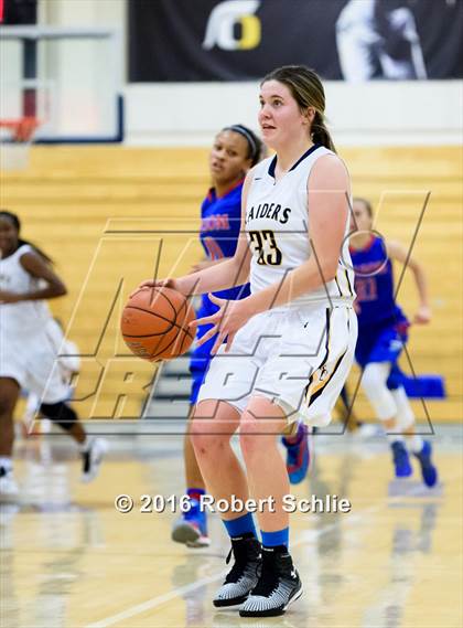 Thumbnail 3 in Folsom vs. River City (Trojan Toss-Up) photogallery.