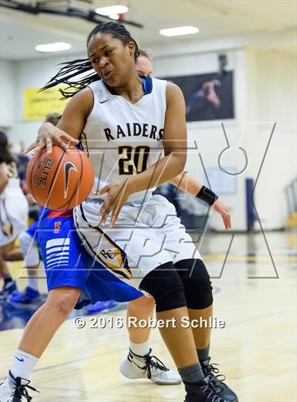 Thumbnail 1 in Folsom vs. River City (Trojan Toss-Up) photogallery.
