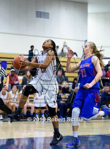 Thumbnail 1 in Folsom vs. River City (Trojan Toss-Up) photogallery.