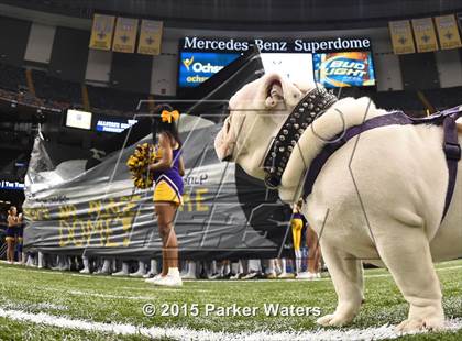 Thumbnail 1 in St. James vs. Lutcher (LHSAA Class 3A Final) photogallery.