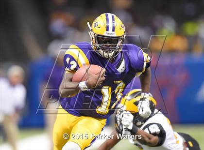 Thumbnail 3 in St. James vs. Lutcher (LHSAA Class 3A Final) photogallery.