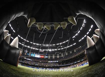 Thumbnail 3 in St. James vs. Lutcher (LHSAA Class 3A Final) photogallery.