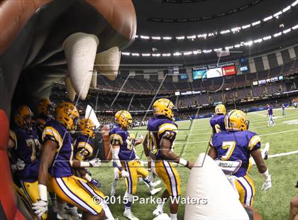 Thumbnail 1 in St. James vs. Lutcher (LHSAA Class 3A Final) photogallery.