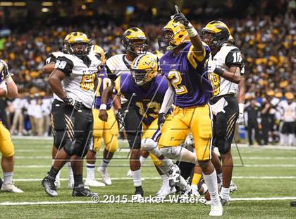 Thumbnail 2 in St. James vs. Lutcher (LHSAA Class 3A Final) photogallery.