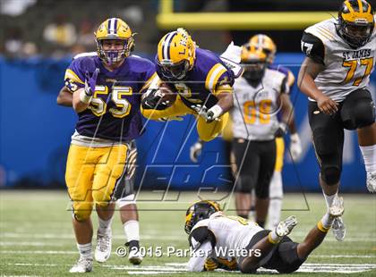Thumbnail 3 in St. James vs. Lutcher (LHSAA Class 3A Final) photogallery.