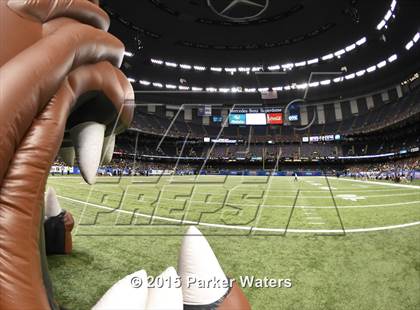 Thumbnail 2 in St. James vs. Lutcher (LHSAA Class 3A Final) photogallery.