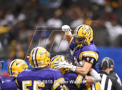Thumbnail 1 in St. James vs. Lutcher (LHSAA Class 3A Final) photogallery.