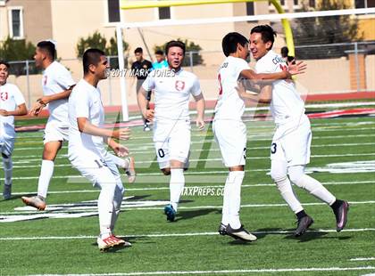 Thumbnail 3 in Coronado vs. Salpointe Catholic (AIA 4A Final) photogallery.