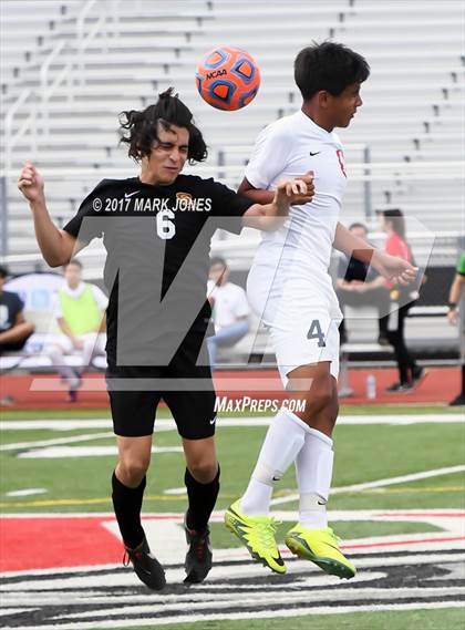 Thumbnail 2 in Coronado vs. Salpointe Catholic (AIA 4A Final) photogallery.