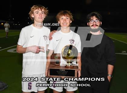 Thumbnail 2 in Perry vs. San Luis (AIA 6A Final - Awards) photogallery.