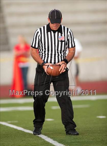 Thumbnail 2 in Bingham vs. Orange Lutheran (Mission Viejo Football Classic) photogallery.