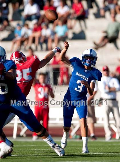Thumbnail 1 in Bingham vs. Orange Lutheran (Mission Viejo Football Classic) photogallery.