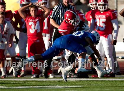 Thumbnail 2 in Bingham vs. Orange Lutheran (Mission Viejo Football Classic) photogallery.
