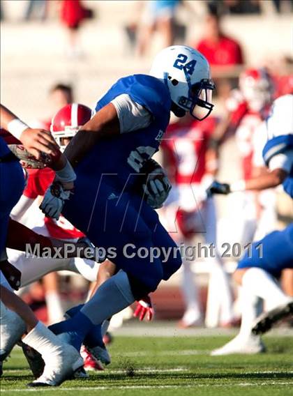 Thumbnail 3 in Bingham vs. Orange Lutheran (Mission Viejo Football Classic) photogallery.