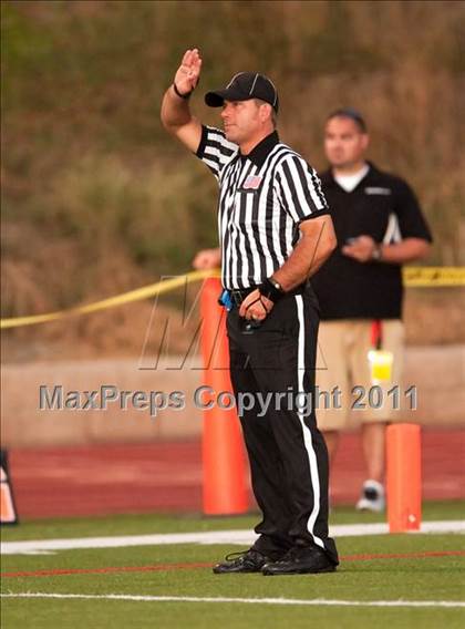 Thumbnail 3 in Bingham vs. Orange Lutheran (Mission Viejo Football Classic) photogallery.