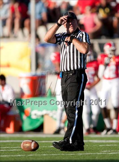 Thumbnail 2 in Bingham vs. Orange Lutheran (Mission Viejo Football Classic) photogallery.