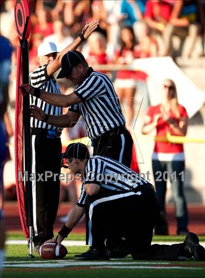 Thumbnail 3 in Bingham vs. Orange Lutheran (Mission Viejo Football Classic) photogallery.