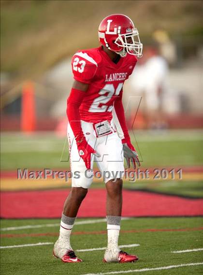 Thumbnail 3 in Bingham vs. Orange Lutheran (Mission Viejo Football Classic) photogallery.