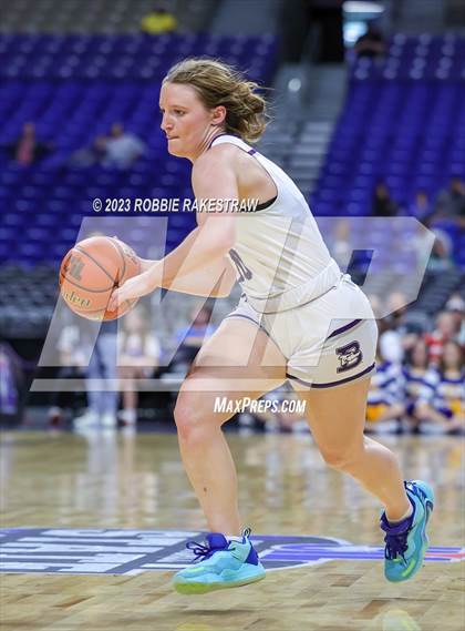 Thumbnail 2 in Boerne vs. Sunnyvale (UIL 4A Basketball State Semifinal) photogallery.