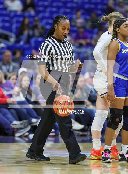 Thumbnail 3 in Boerne vs. Sunnyvale (UIL 4A Basketball State Semifinal) photogallery.