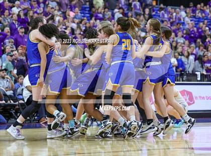 Thumbnail 3 in Boerne vs. Sunnyvale (UIL 4A Basketball State Semifinal) photogallery.
