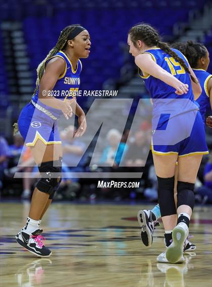 Thumbnail 2 in Boerne vs. Sunnyvale (UIL 4A Basketball State Semifinal) photogallery.