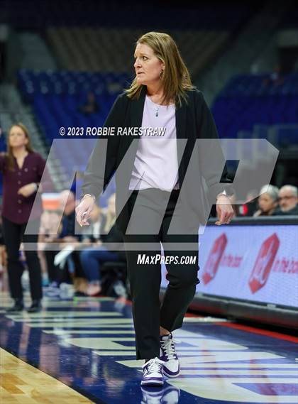 Thumbnail 1 in Boerne vs. Sunnyvale (UIL 4A Basketball State Semifinal) photogallery.