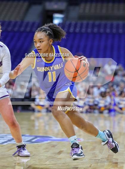 Thumbnail 2 in Boerne vs. Sunnyvale (UIL 4A Basketball State Semifinal) photogallery.
